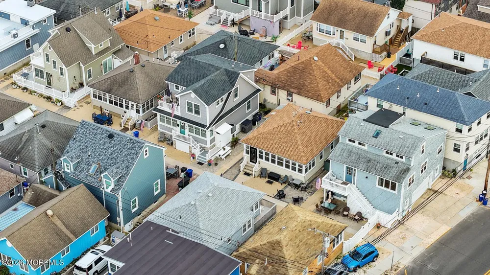 3 Hayes Court Point Pleasant Beach, NJ 08742