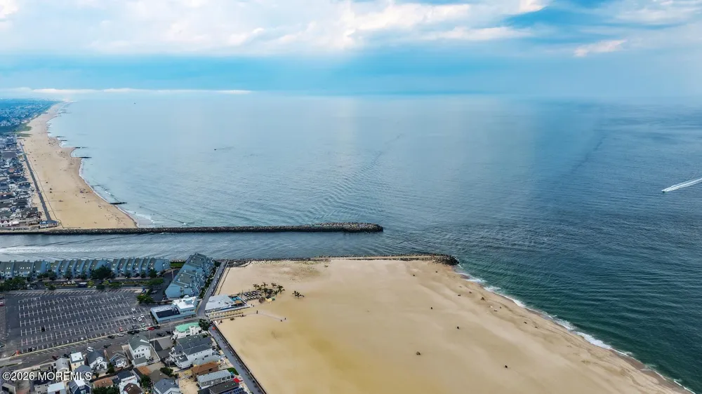 3 Hayes Court Point Pleasant Beach, NJ 08742