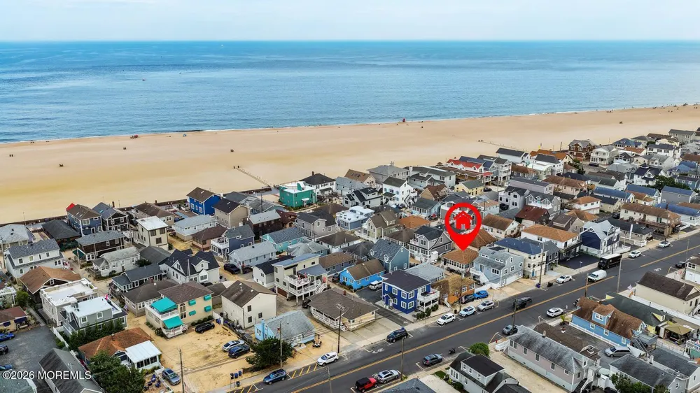 3 Hayes Court Point Pleasant Beach, NJ 08742