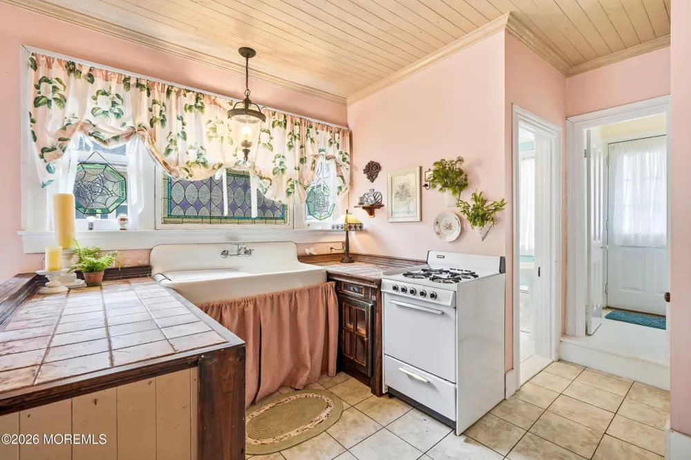 132 Mount Tabor Way Ocean Grove, NJ 07756
