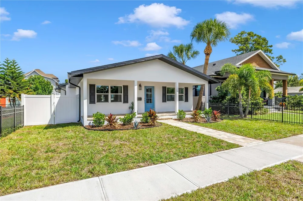 2325 4TH AVENUE S St Petersburg, FL 33712
