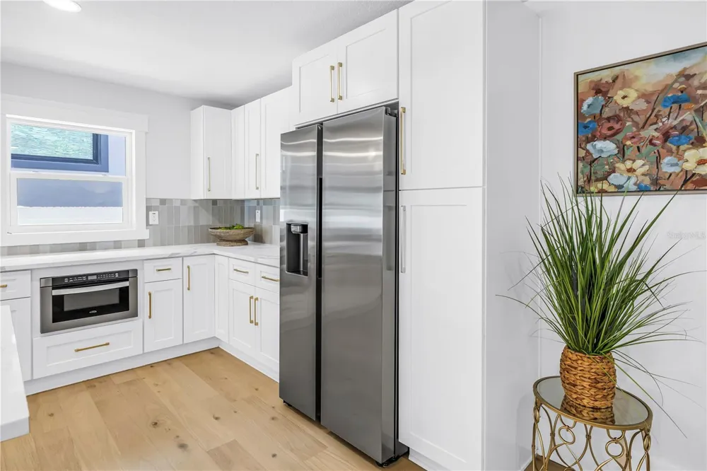 2325 4TH AVENUE S St Petersburg, FL 33712
