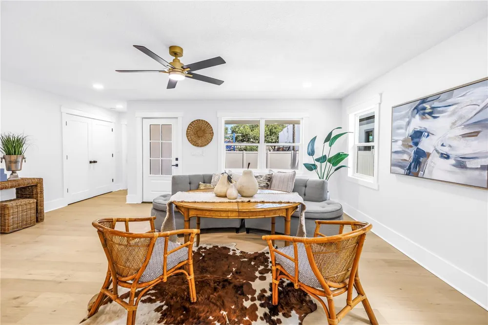 2325 4TH AVENUE S St Petersburg, FL 33712
