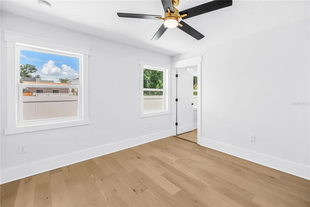2325 4TH AVENUE S St Petersburg, FL 33712