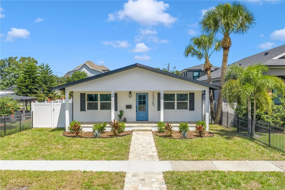 2325 4TH AVENUE S St Petersburg, FL 33712
