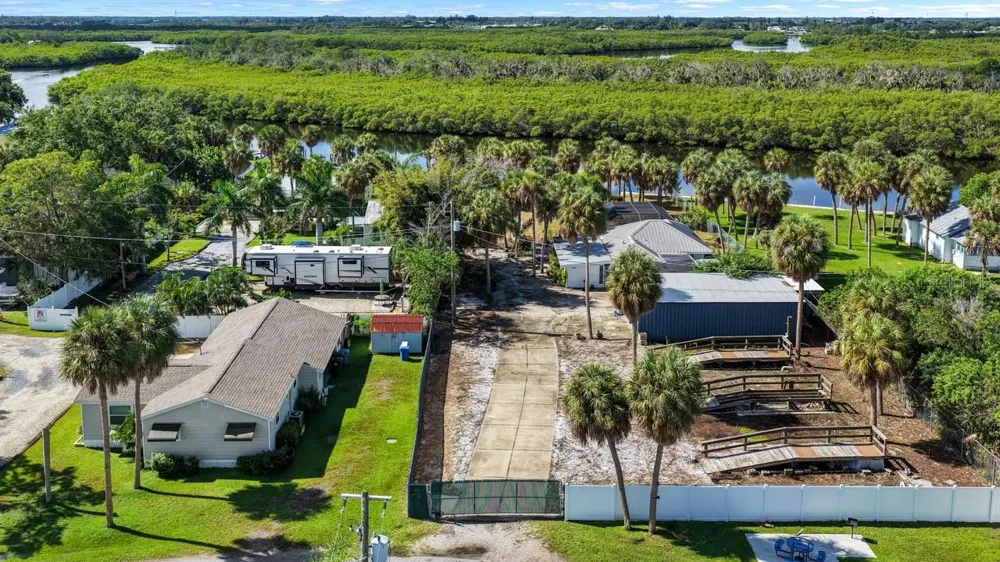 102 TROUVE LANE Ruskin, FL 33570