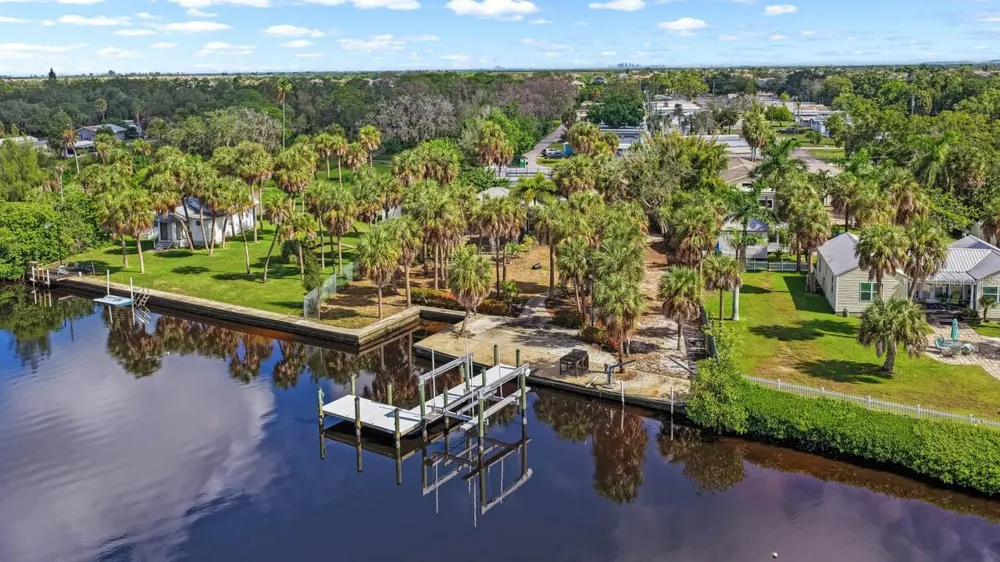 102 TROUVE LANE Ruskin, FL 33570