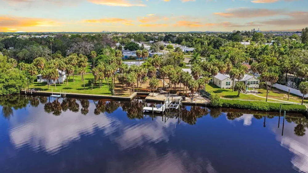 102 TROUVE LANE Ruskin, FL 33570