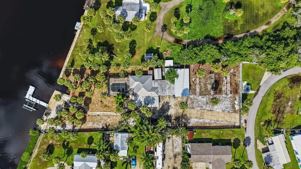 102 TROUVE LANE Ruskin, FL 33570