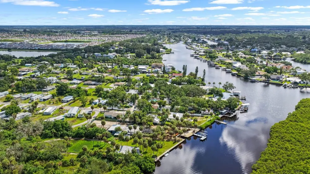 102 TROUVE LANE Ruskin, FL 33570