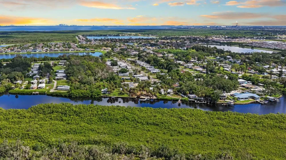 102 TROUVE LANE Ruskin, FL 33570