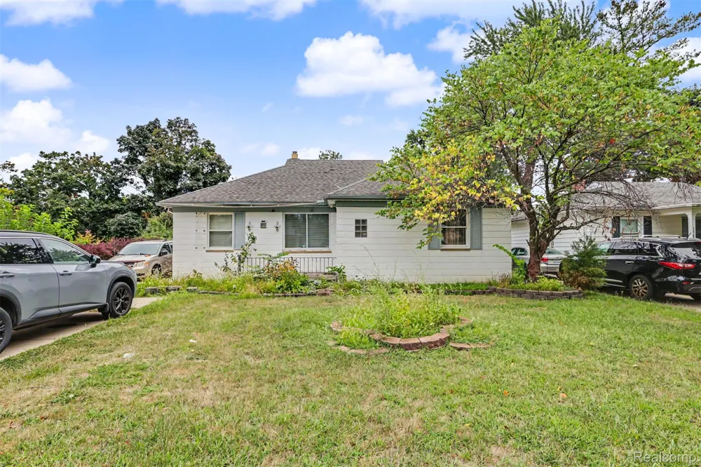 1772 Gulley Road Dearborn City, MI 48128