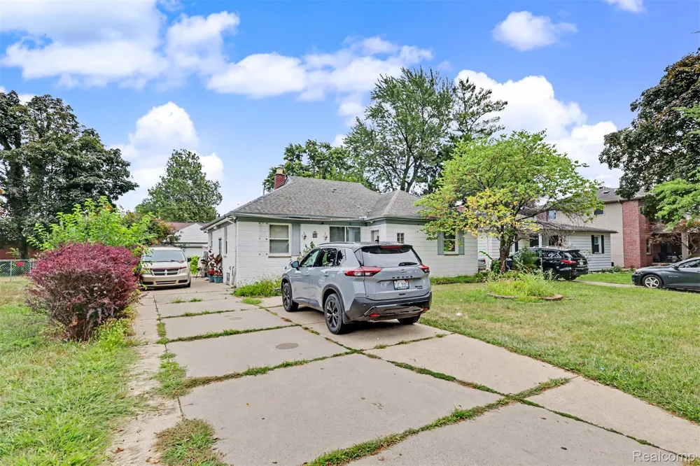 1772 Gulley Road Dearborn City, MI 48128