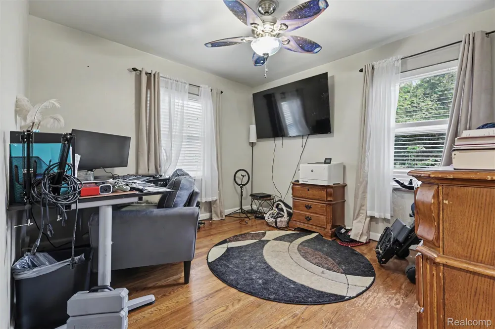 1772 Gulley Road Dearborn City, MI 48128