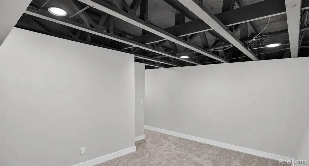 41437 Cornell Drive Novi City, MI 48377