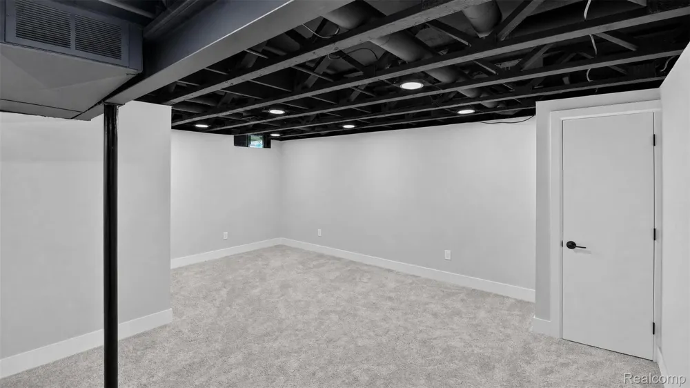 41437 Cornell Drive Novi City, MI 48377
