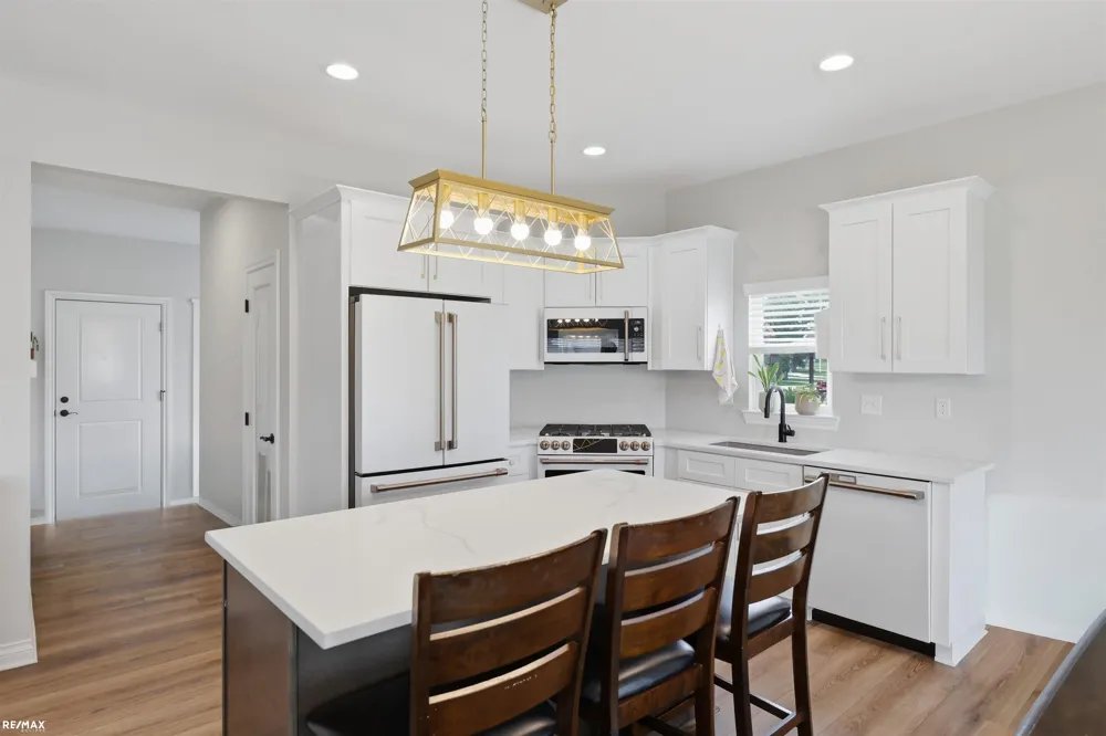 27615 Maryjane Lane Chesterfield Township, MI 48047