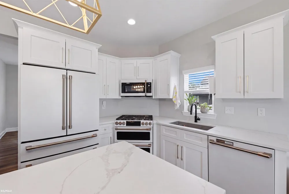 27615 Maryjane Lane Chesterfield Township, MI 48047