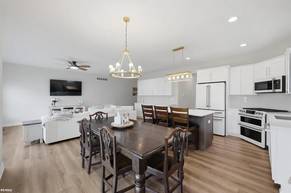 27615 Maryjane Lane Chesterfield Township, MI 48047