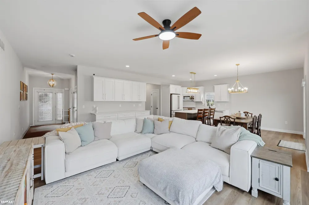 27615 Maryjane Lane Chesterfield Township, MI 48047