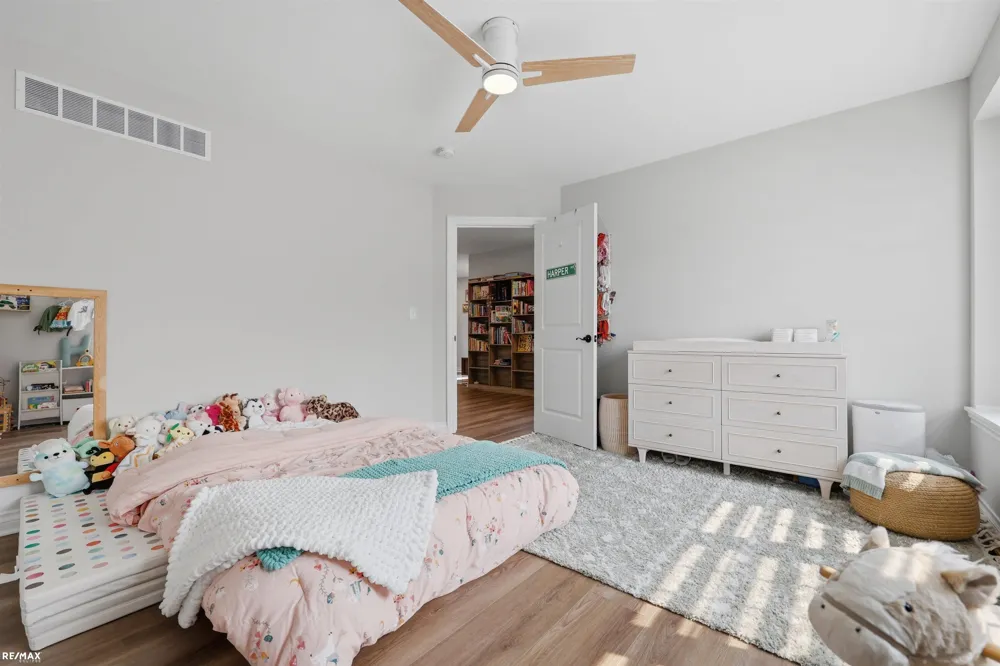 27615 Maryjane Lane Chesterfield Township, MI 48047