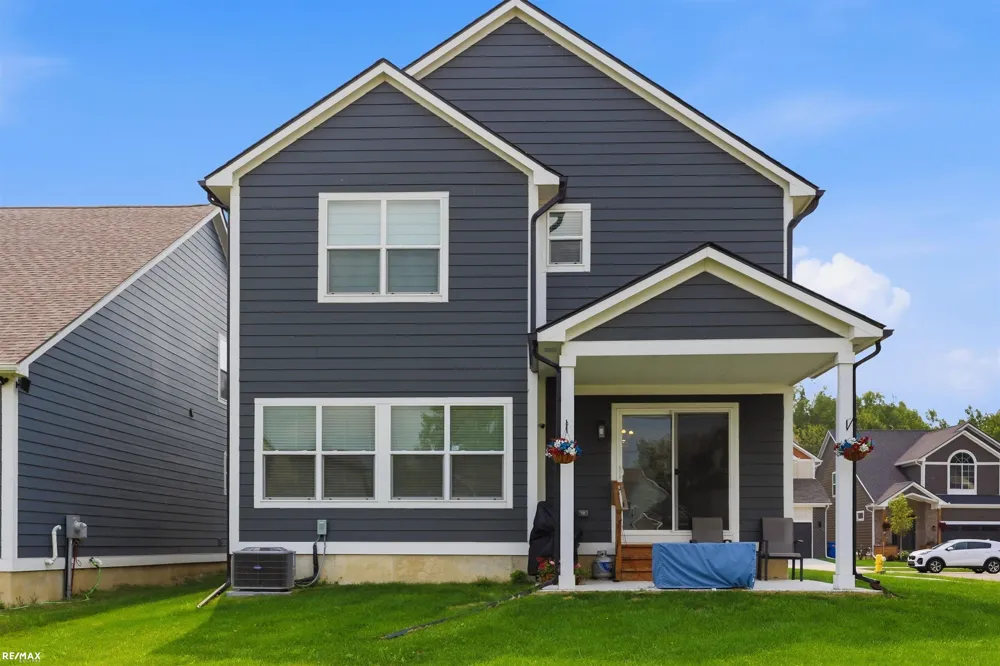 27615 Maryjane Lane Chesterfield Township, MI 48047