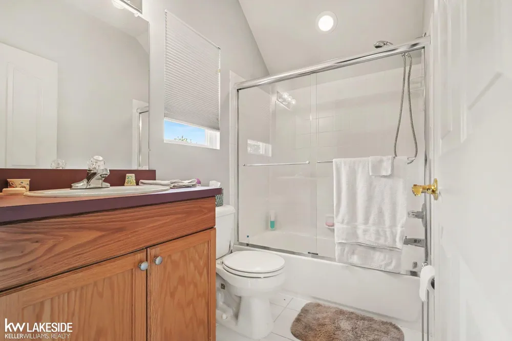 52843 Sable Drive Macomb Township, MI 48042