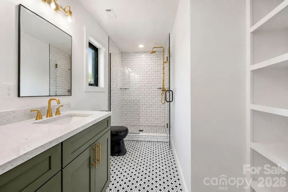 138 Shiloh Road Asheville, NC 28803