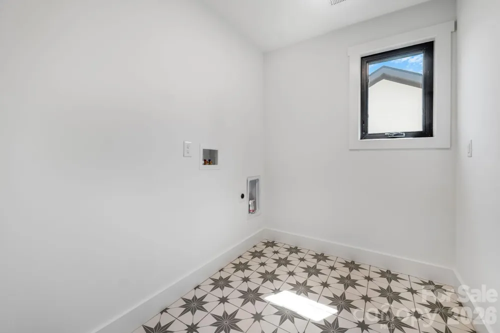 138 Shiloh Road Asheville, NC 28803