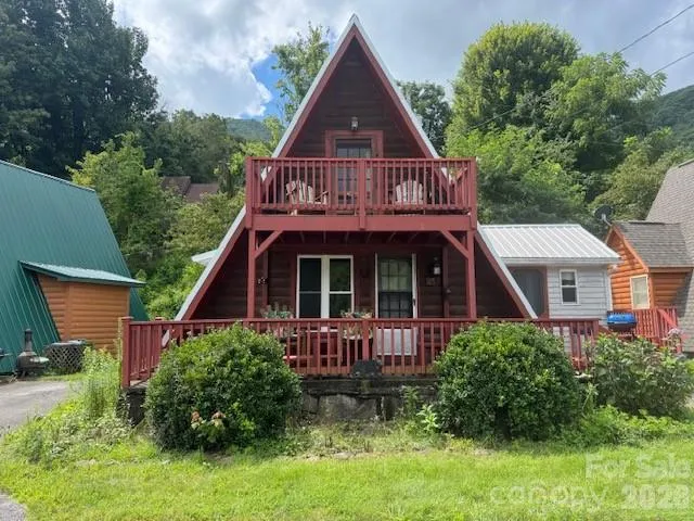 56 Chateau Lane Maggie Valley, NC 28751