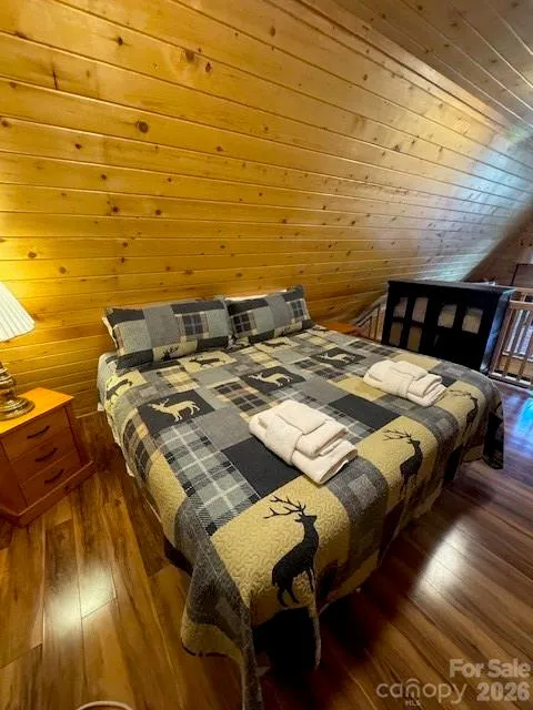 56 Chateau Lane Maggie Valley, NC 28751