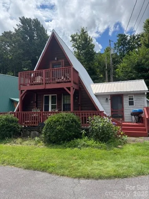 56 Chateau Lane Maggie Valley, NC 28751