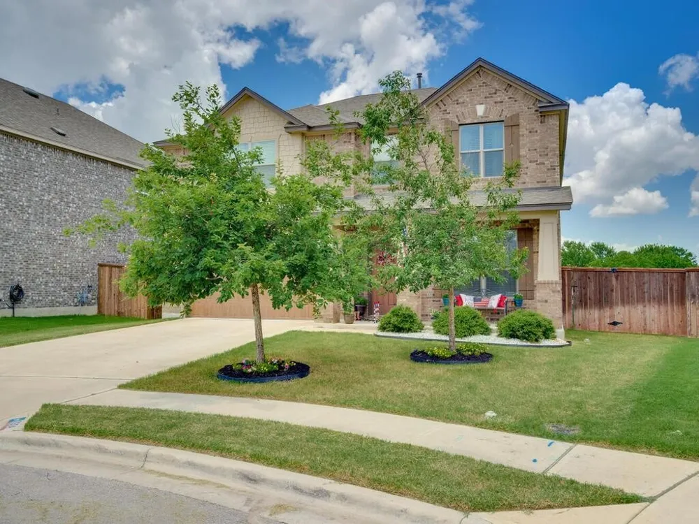 1304 Decatur Court Leander, TX 78641