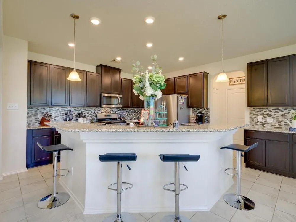 1304 Decatur Court Leander, TX 78641