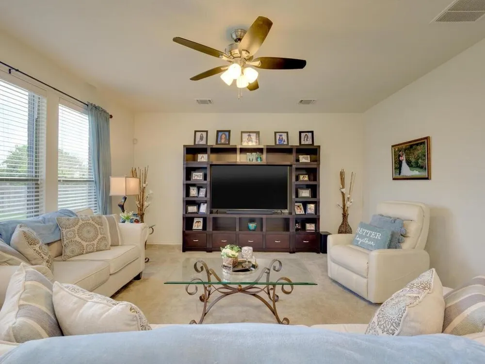 1304 Decatur Court Leander, TX 78641
