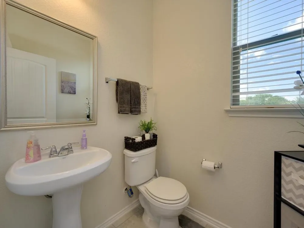 1304 Decatur Court Leander, TX 78641