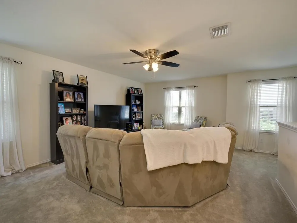 1304 Decatur Court Leander, TX 78641