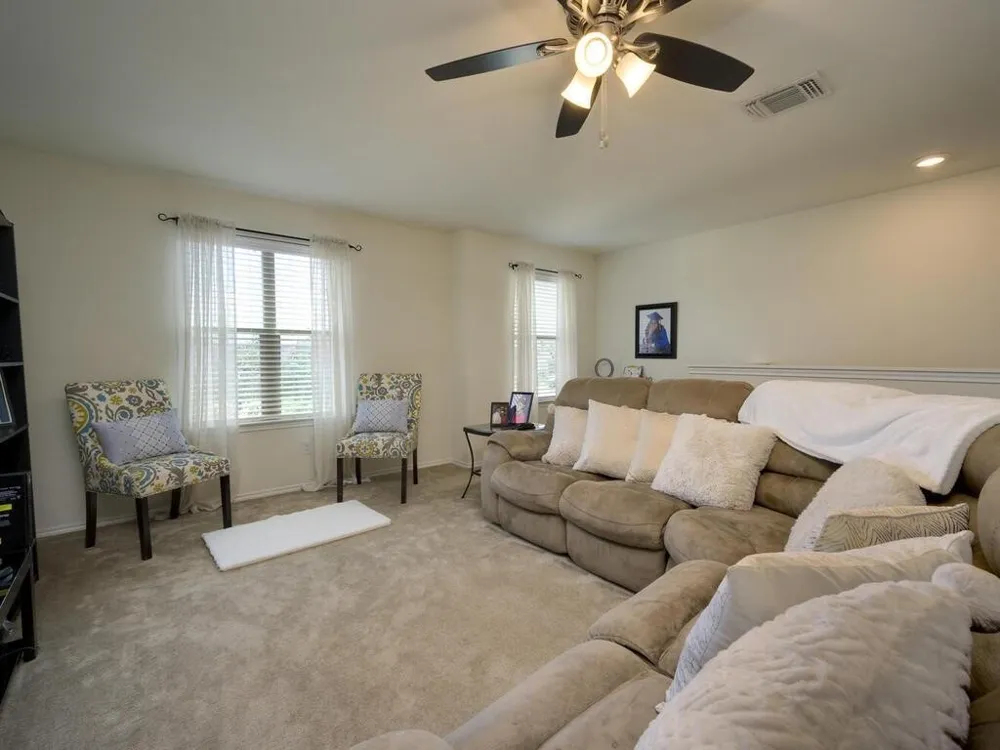 1304 Decatur Court Leander, TX 78641