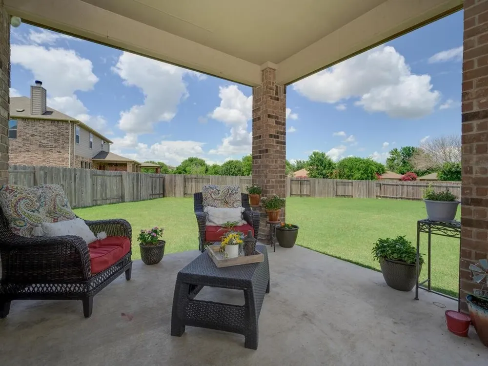 1304 Decatur Court Leander, TX 78641