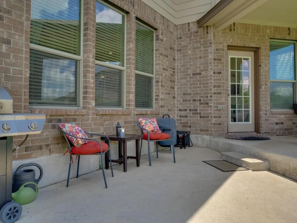 1304 Decatur Court Leander, TX 78641