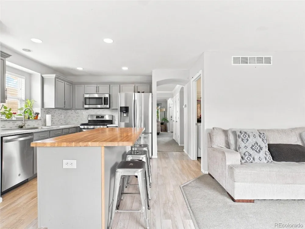9548 E 112th Drive Henderson, CO 80640