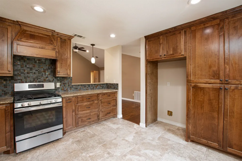 6620 Springhill Drive Watauga, TX 76148