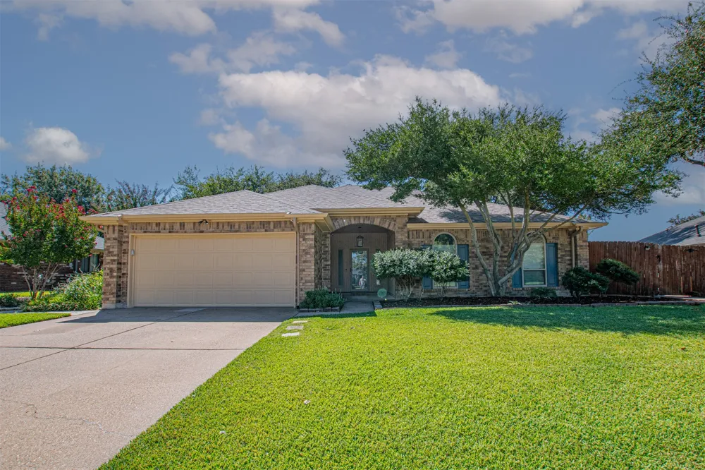 6620 Springhill Drive Watauga, TX 76148