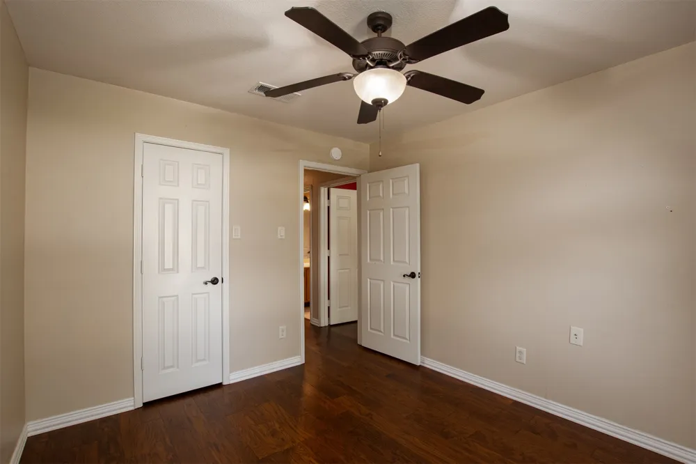 6620 Springhill Drive Watauga, TX 76148