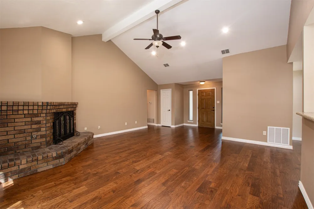 6620 Springhill Drive Watauga, TX 76148