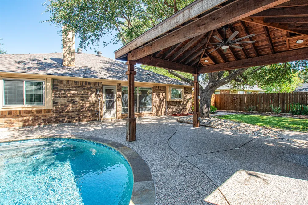 6620 Springhill Drive Watauga, TX 76148