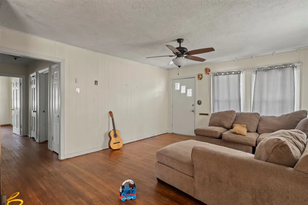 1301 E Ramsey Avenue Fort Worth, TX 76104