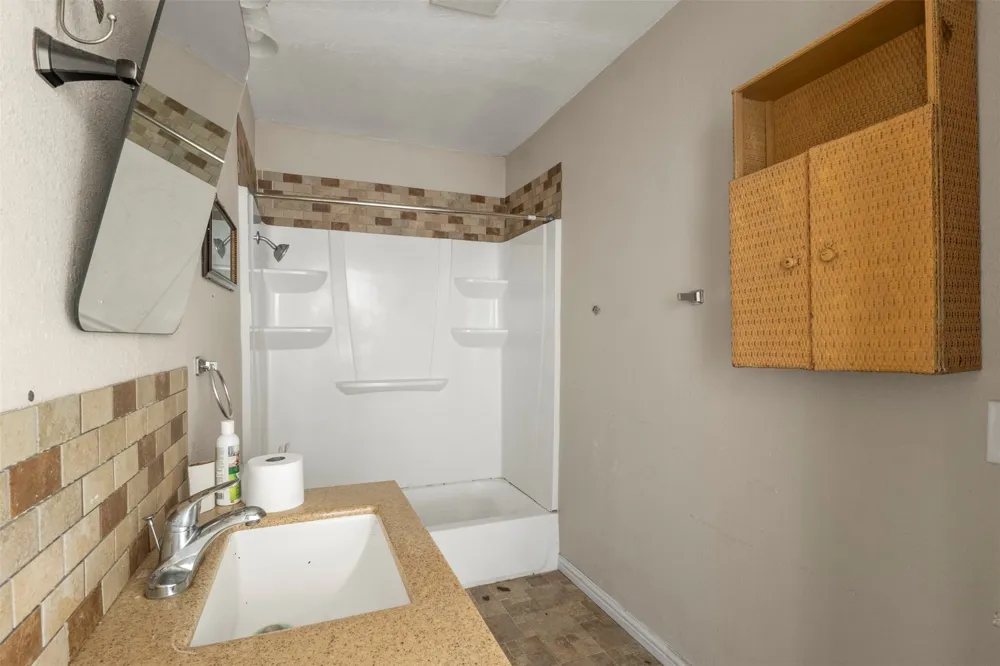 1301 E Ramsey Avenue Fort Worth, TX 76104