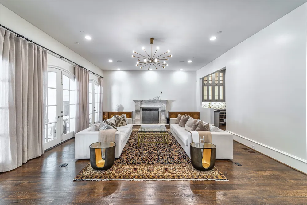 3548 Bryn Mawr University Park, TX 75225