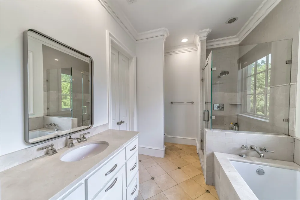 3548 Bryn Mawr University Park, TX 75225